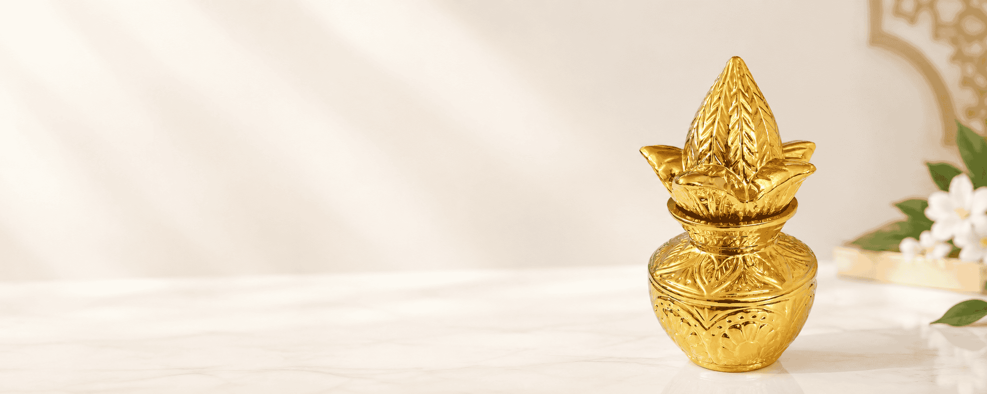 ROYAL GOLD ELEGANCE